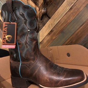 Ariat Tombstone Women’s boots size 9.5